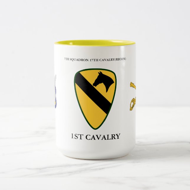 TASSE 2 COULEURS 7E ESCADRE 17E CAVALRY(RECON) 1ÈRE CAVALRY  (Centre)