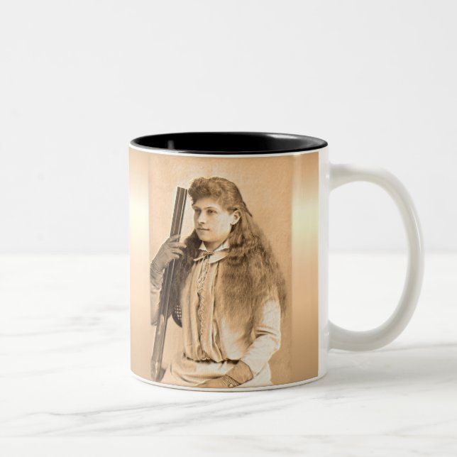 Tasse 2 Couleurs Annie Oakley Portrait (Droit)