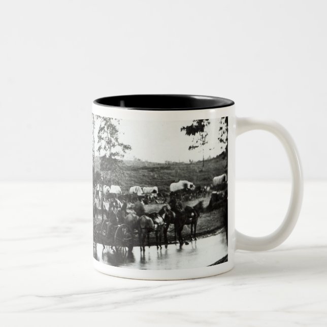 Tasse 2 Couleurs Batterie fédérale traversant à gué un tributaire (Droit)