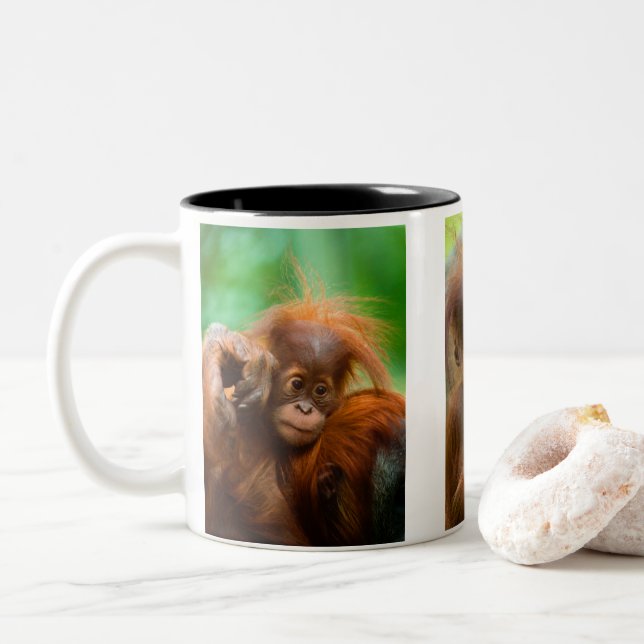 Tasse 2 Couleurs Bébé Orangutan, face à face (Avec donut)
