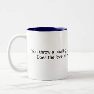 Tasse 2 Couleurs Boule de bowling : Dans un lac