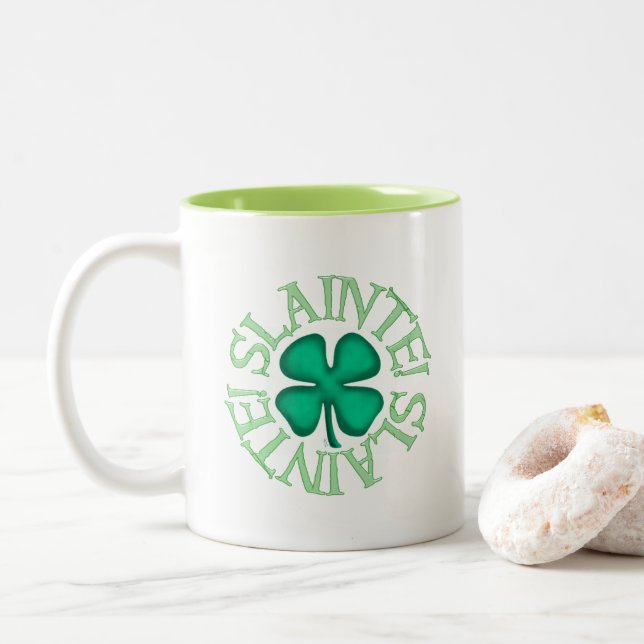 Tasse 2 Couleurs Bouton à deux tons slainte (Avec donut)