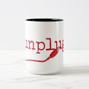 Tasse 2 Couleurs Câble USB rouge avec texte UNPLUG