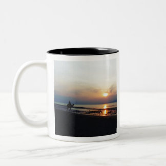 Tasse 2 Couleurs Camel sur la plage à Sunset