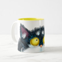 Cat eyes looking