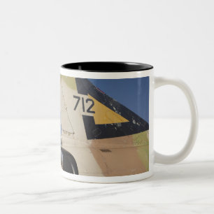 Tasse 2 Couleurs chasseur Kfir construit par Israël
