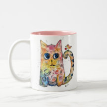 Chat mignon fantaisiste heureux avec oiseau