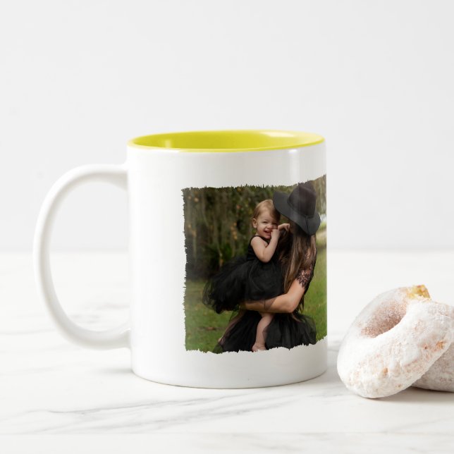 Tasse 2 Couleurs Chic minimaliste Monogramme Photo personnalisée Co (Avec donut)
