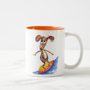 Tasse 2 Couleurs Chien mignon Whimsical sur Surboard