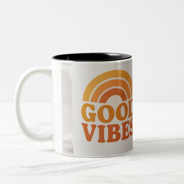 Tasse 2 Couleurs Conception rétro joyeuse - Good Vibes (Gauche)