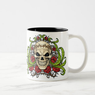 Tasse 2 Couleurs Crâne et roses avec la couronne des épines par A
