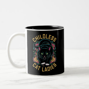 Tasse 2 Couleurs Dames de chats sans enfants 2024 Féministe