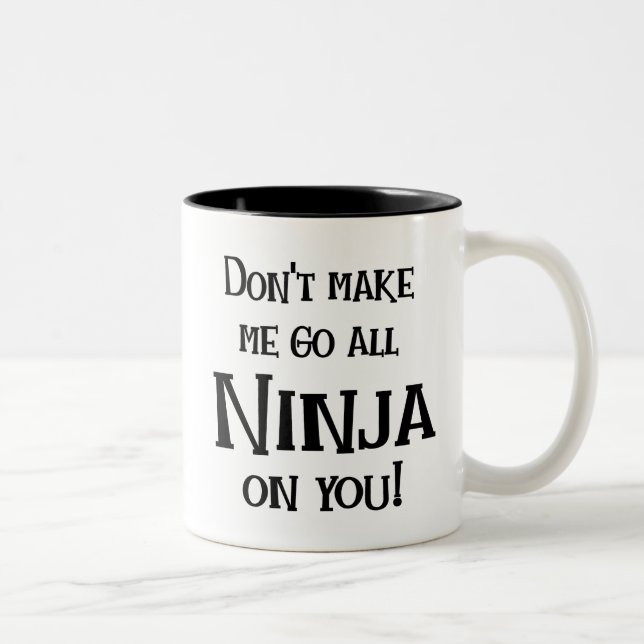 Tasse 2 Couleurs Disparaissent Ninja sur vous (Droit)
