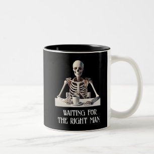 Tasse 2 Couleurs Drôle "Attente du bon homme" Squelette