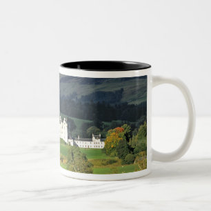 Tasse 2 Couleurs Écosse, Tayside, château de Blair. Dans un champ é