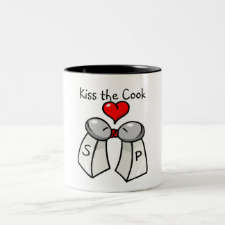 Tasse 2 Couleurs "Embrassez le cuisinier "
