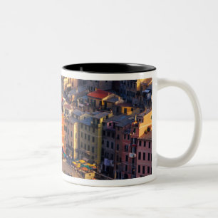 Tasse 2 Couleurs Europe, Italie, Cinque Terre. Village de Vernazza