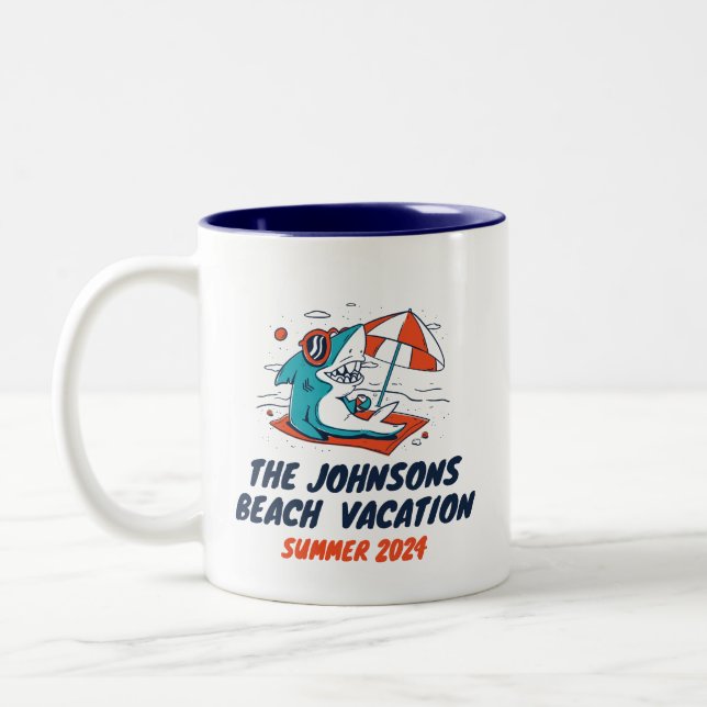 Tasse 2 Couleurs Famille de requins cool Reunion Plage vacances (Gauche)