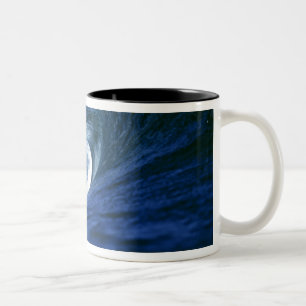 Tasse 2 Couleurs Fidji, Tavarua, Cloudbreak. Une vague