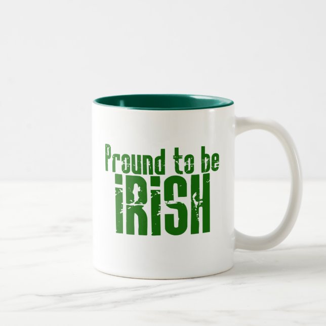 Tasse 2 Couleurs Fier d'être irlandais (Droit)