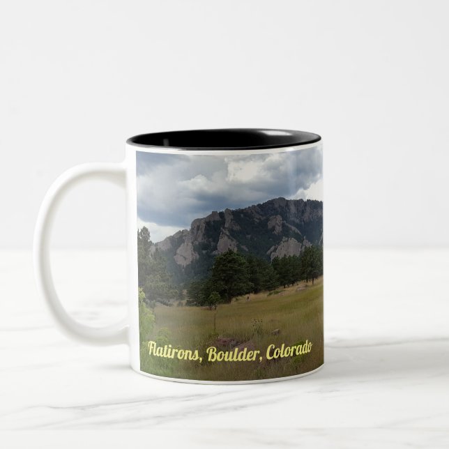 Tasse 2 Couleurs Flatirons, Boulder, Colorado - (Gauche)