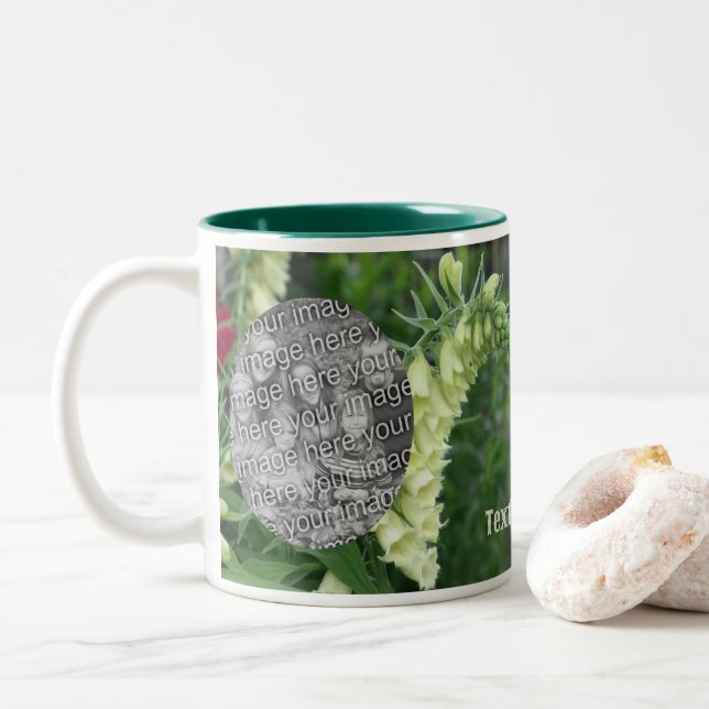Tasse 2 Couleurs Fleurs Foxglove Blanches Crémeuses Ajoutez Votre P (Avec donut)
