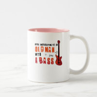 Homme de cadeaux de guitare basse de mélomane