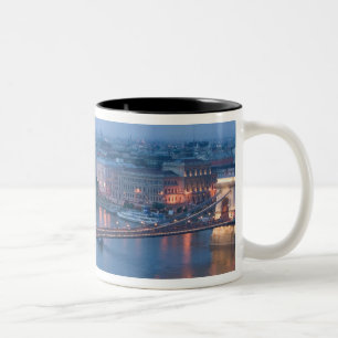Tasse 2 Couleurs HONGRIE, Budapest : pont de Szechenyi (pont en cha