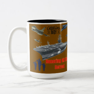 Tasse 2 Couleurs Honorer le brun militaire puissant