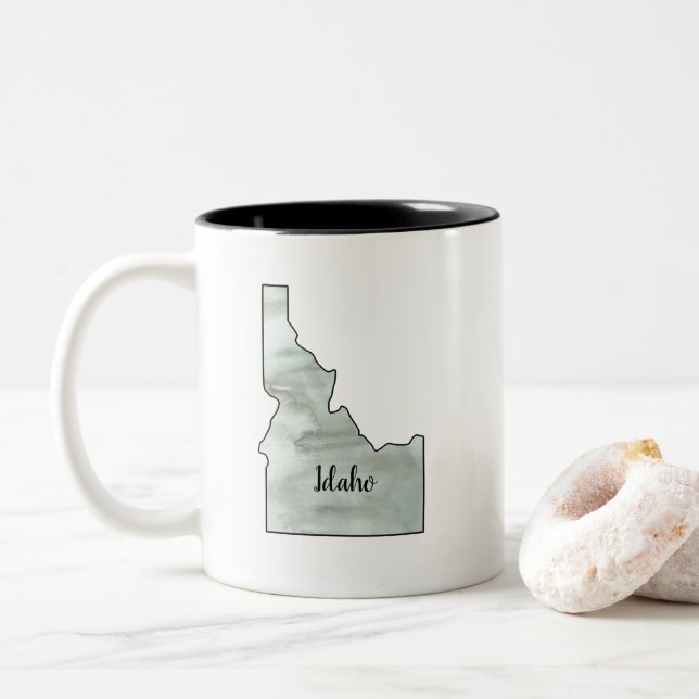 Tasse 2 Couleurs Illustration De L'État De L'Idaho (Avec donut)