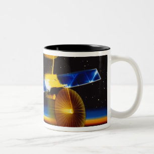 Tasse 2 Couleurs Illustration des satellites au-dessus de l'horizon