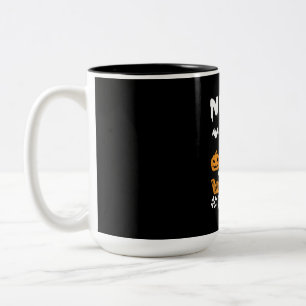 Tasse 2 Couleurs Infirmière d'Halloween par sorcière de jour par nu