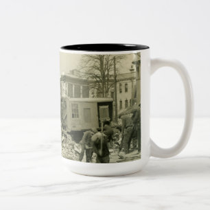 Tasse 2 Couleurs INGÉNIEUR OPÉRATIONNEL DE LA grue et de la chaussu
