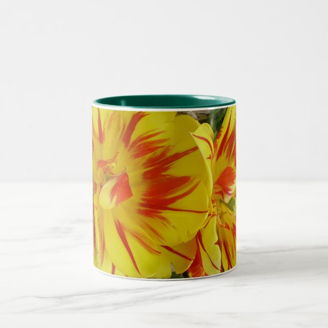 Tasse 2 Couleurs Jaune avec Fleur rayée rouge (Centre)