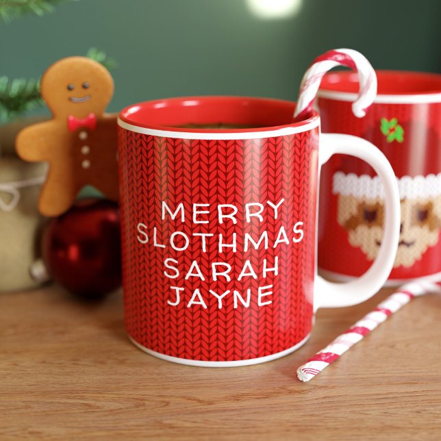 Tasse 2 Couleurs Jote Sloth Personnalisé Noël Rouge (Santa Sloth is coming to town! Just add your name to this cute Christmas mug)