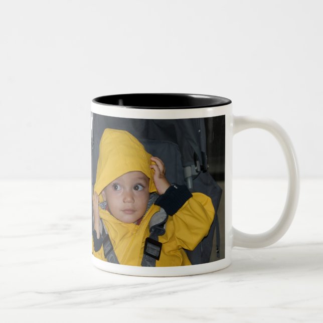 Tasse 2 Couleurs Jour pluvieux de jumeaux (Droit)