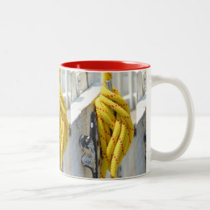 Tasse 2 Couleurs Knot Another by Kenneth Yoncich