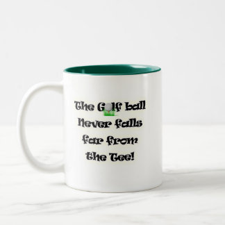 Tasse 2 Couleurs La boule de golf ne tombe jamais loin de la pièce
