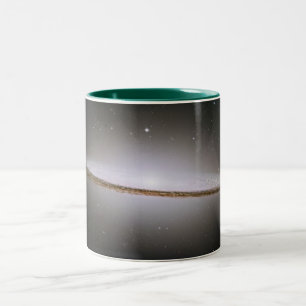 Tasse 2 Couleurs La galaxie majestueuse de sombrero (M104)