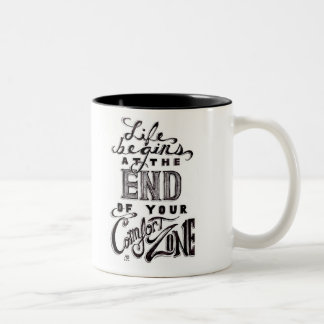 Tasse 2 Couleurs la "vie commence à la fin de votre zone de confort