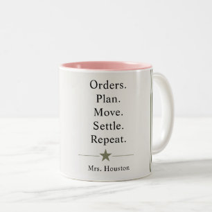 Tasse 2 Couleurs La vie drôle de conjoint militaire
