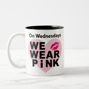 Tasse 2 Couleurs Le Mercredi Nous Portons Pink Funny Valentine