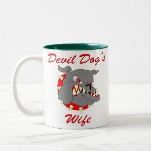 Tasse 2 Couleurs L'épouse de chien de diable d'usmc