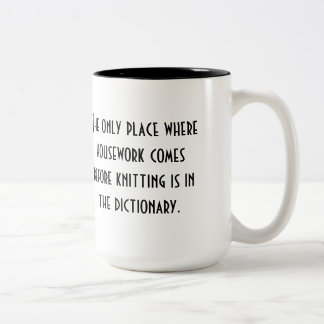 Tasse 2 Couleurs Les travaux domestiques contre le tricot