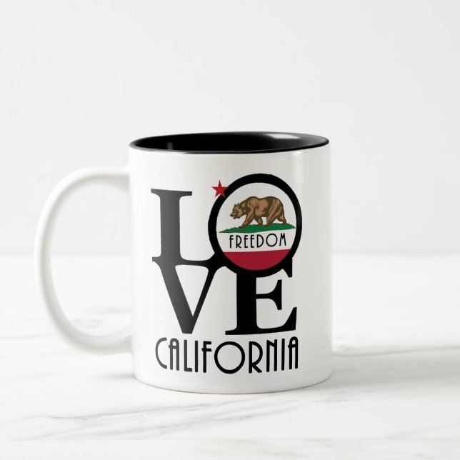 Tasse 2 Couleurs LOVE Freedom 15oz (Gauche)