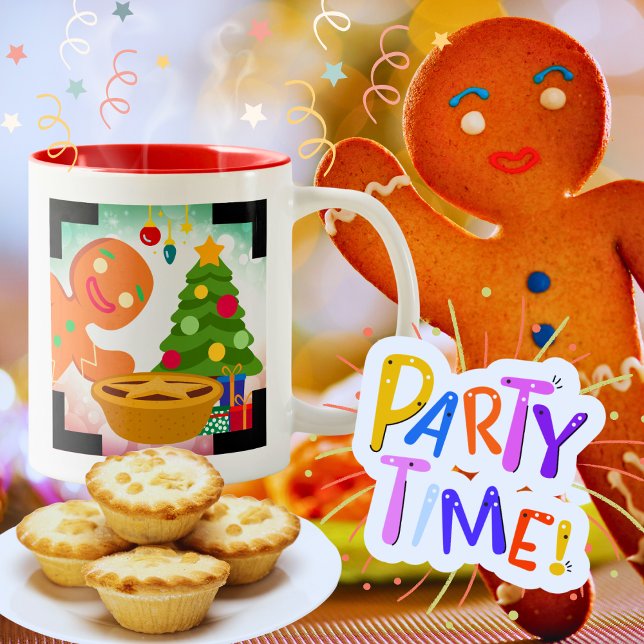 Tasse 2 Couleurs Mince Pie Photobombed by Gingerbread Man (Mince Pie Photobombed by a Gingerbread Man at the annual Mince Pie Christmas Party.
)