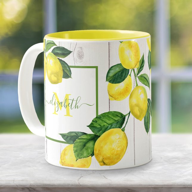 Tasse 2 Couleurs Monogramme pays citrons aquarelle sur bois rustiqu (Créateur téléchargé)