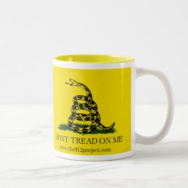 Tasse 2 Couleurs Ne marchez pas sur moi (Droit)
