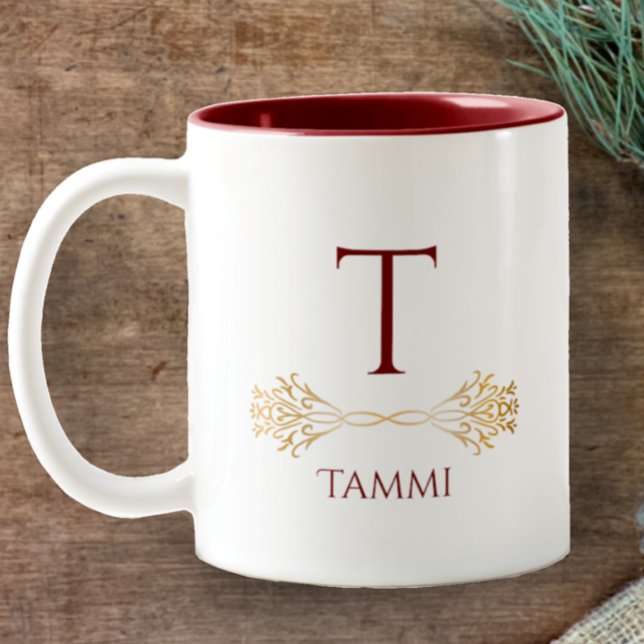 Tasse 2 Couleurs Nom de monogramme personnalisé élégant Noël origin (Personalize this elegant, simple, original design monogrammed mug for great Christmas holiday gift.)