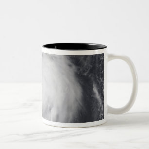 Tasse 2 Couleurs Ouragan Maemi dans l'océan pacifique occidental